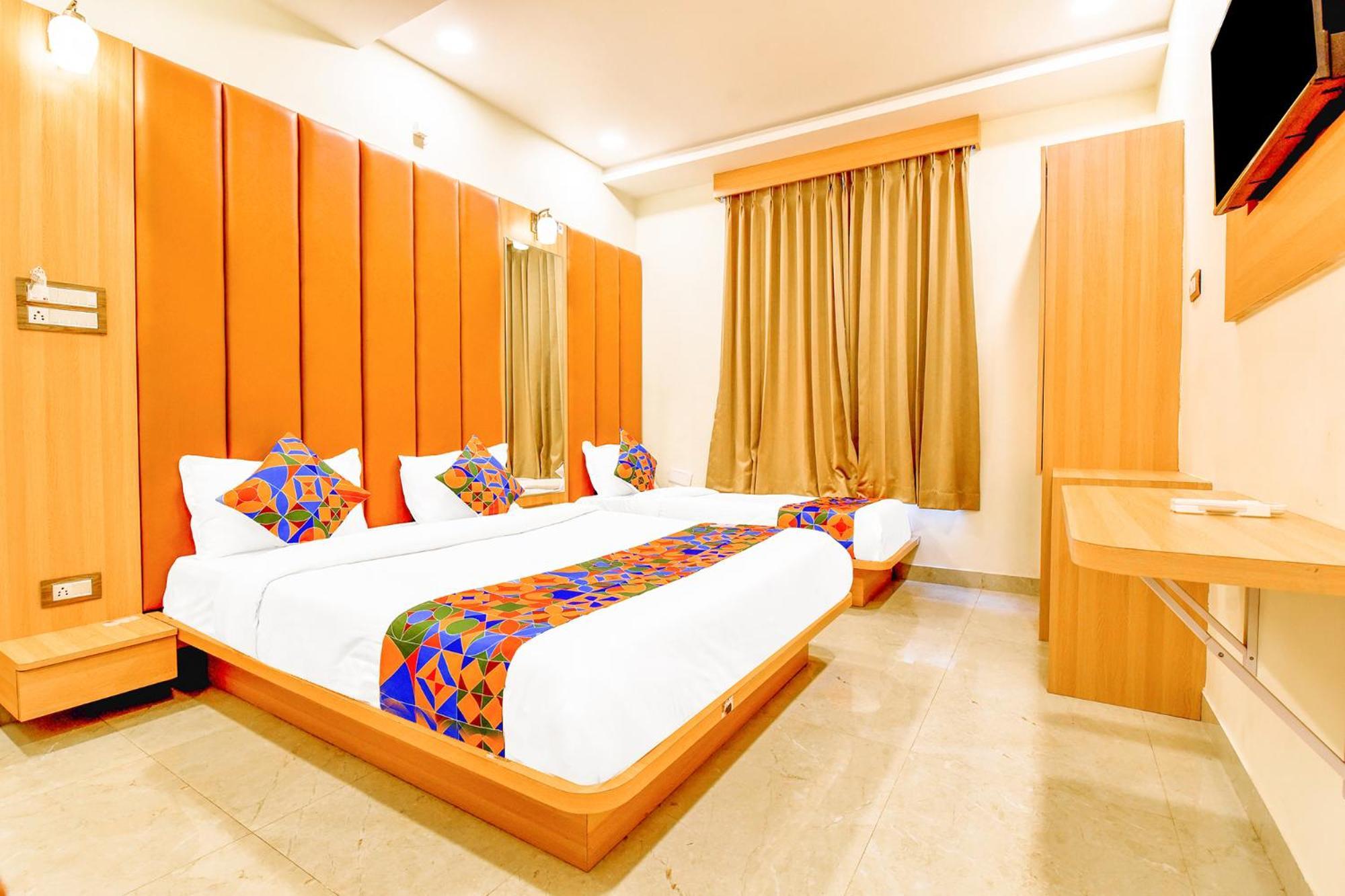 Fabexpress Mewar Shine Hotel อุเดเปอร์ ภายนอก รูปภาพ