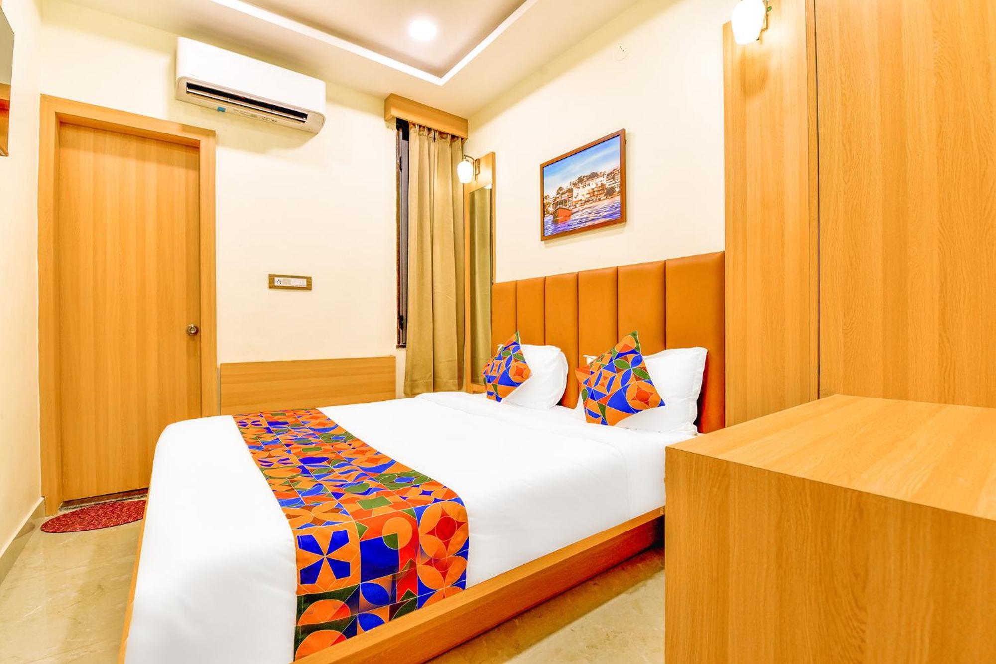 Fabexpress Mewar Shine Hotel อุเดเปอร์ ภายนอก รูปภาพ
