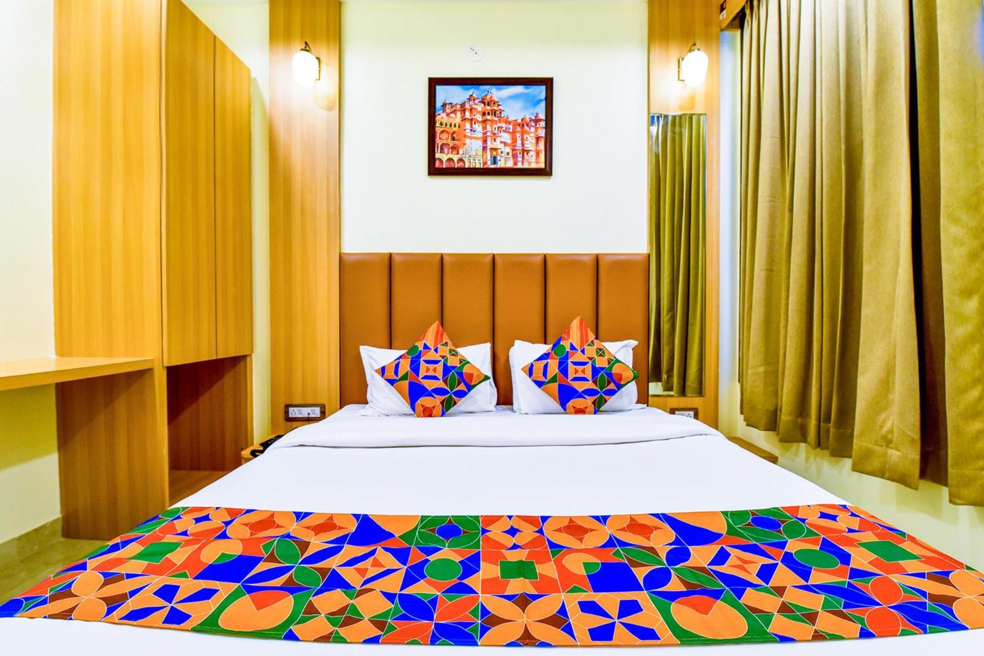 Fabexpress Mewar Shine Hotel อุเดเปอร์ ภายนอก รูปภาพ