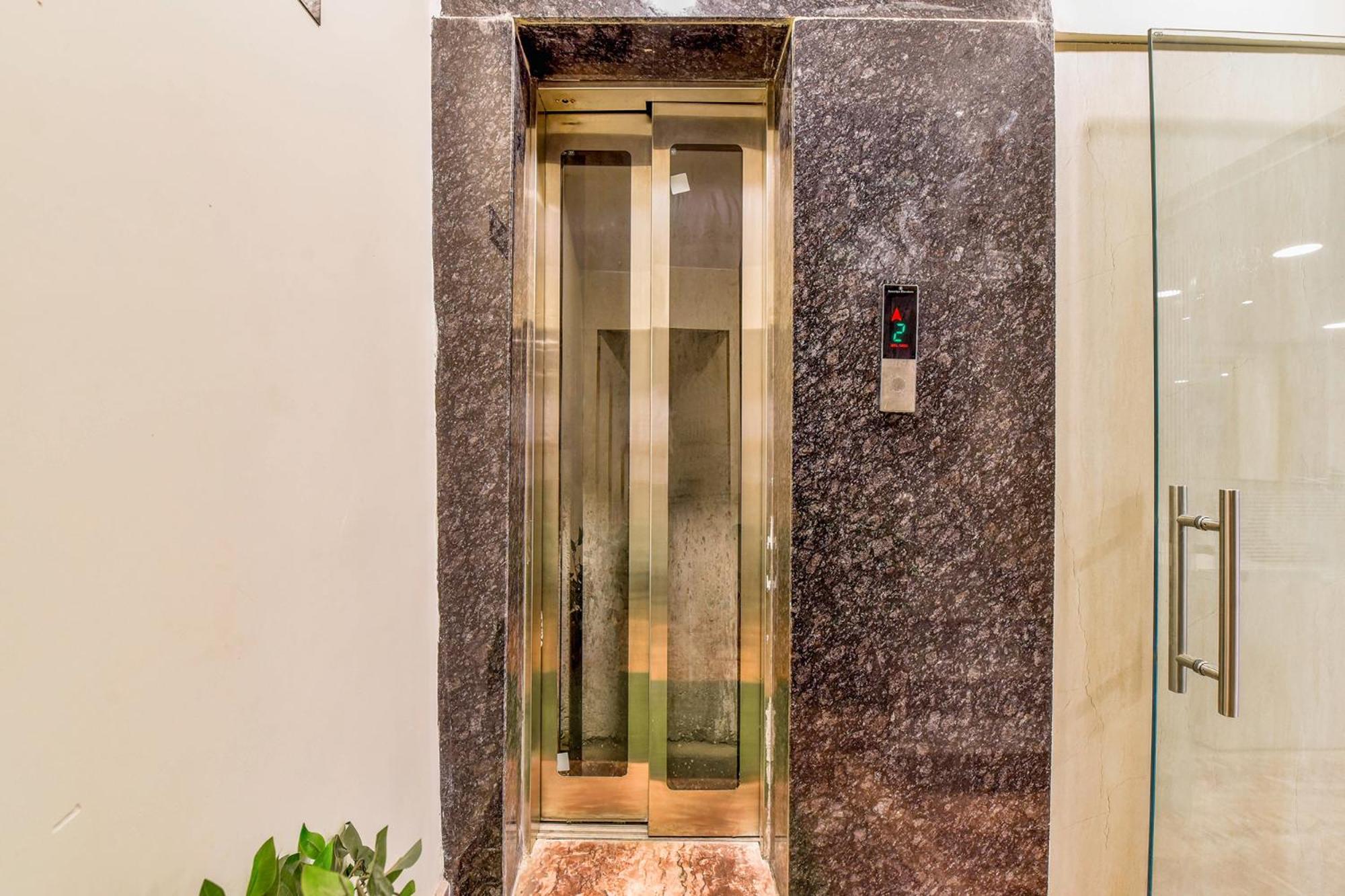 Fabexpress Mewar Shine Hotel อุเดเปอร์ ภายนอก รูปภาพ