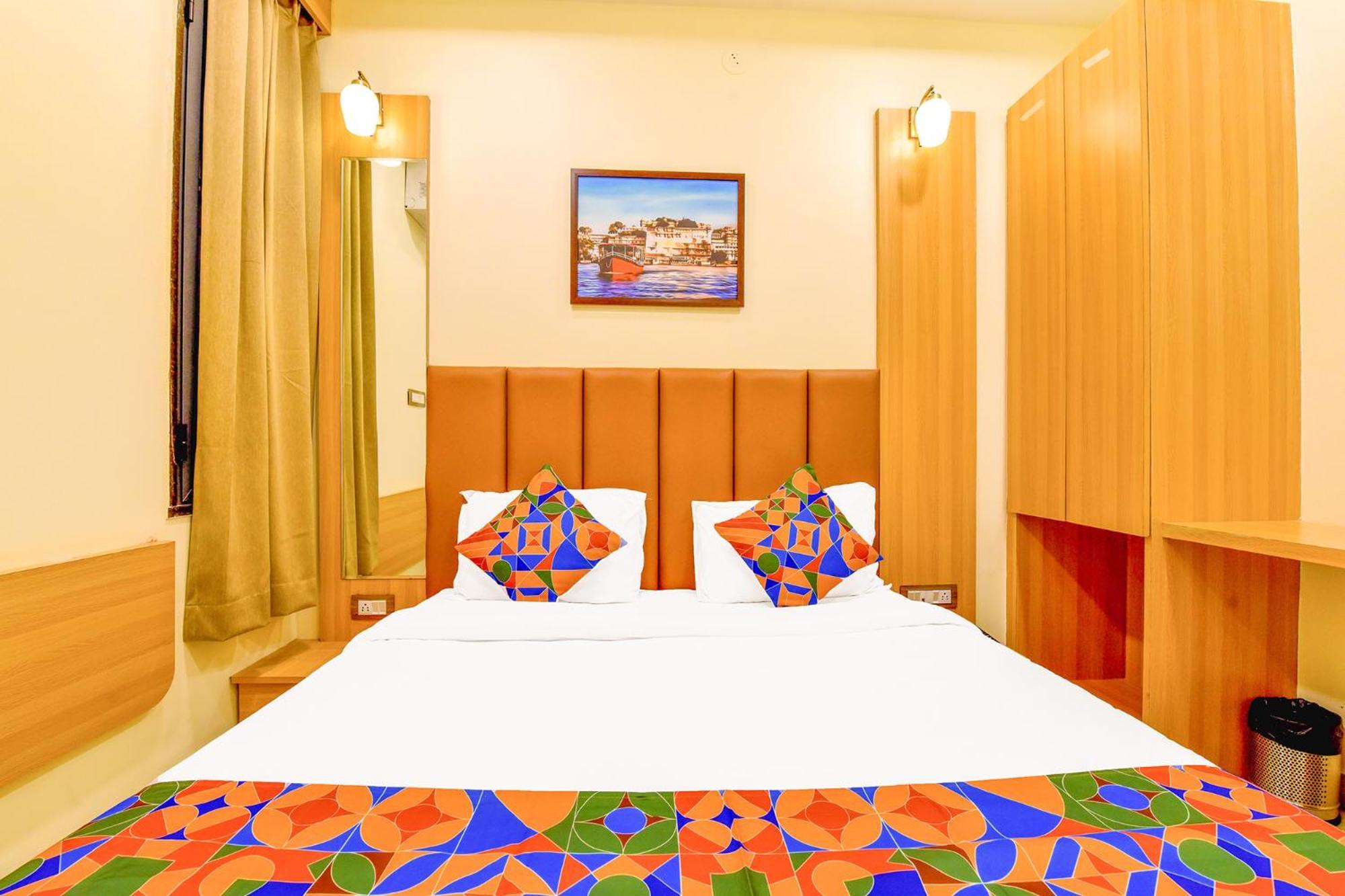 Fabexpress Mewar Shine Hotel อุเดเปอร์ ภายนอก รูปภาพ