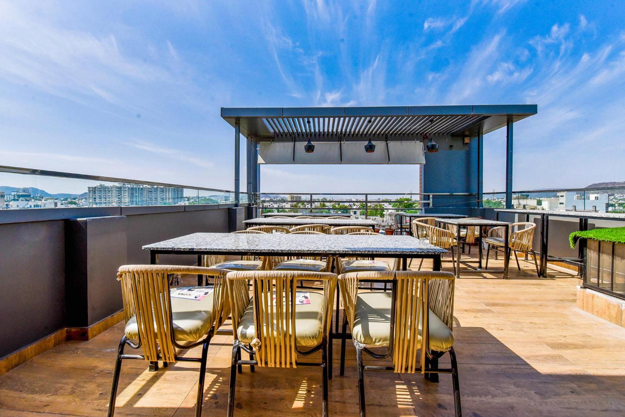 Fabexpress Mewar Shine Hotel อุเดเปอร์ ภายนอก รูปภาพ