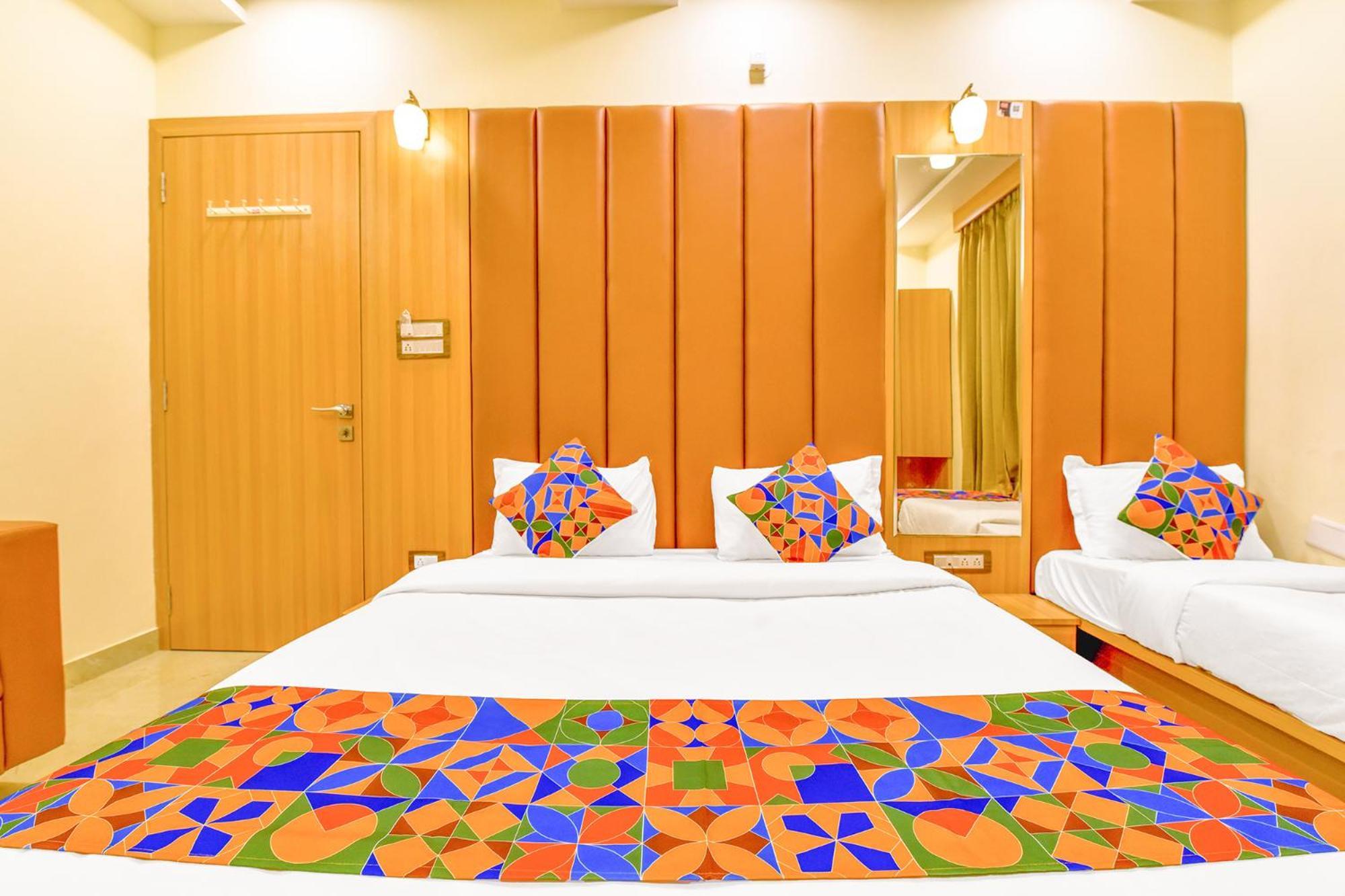 Fabexpress Mewar Shine Hotel อุเดเปอร์ ภายนอก รูปภาพ